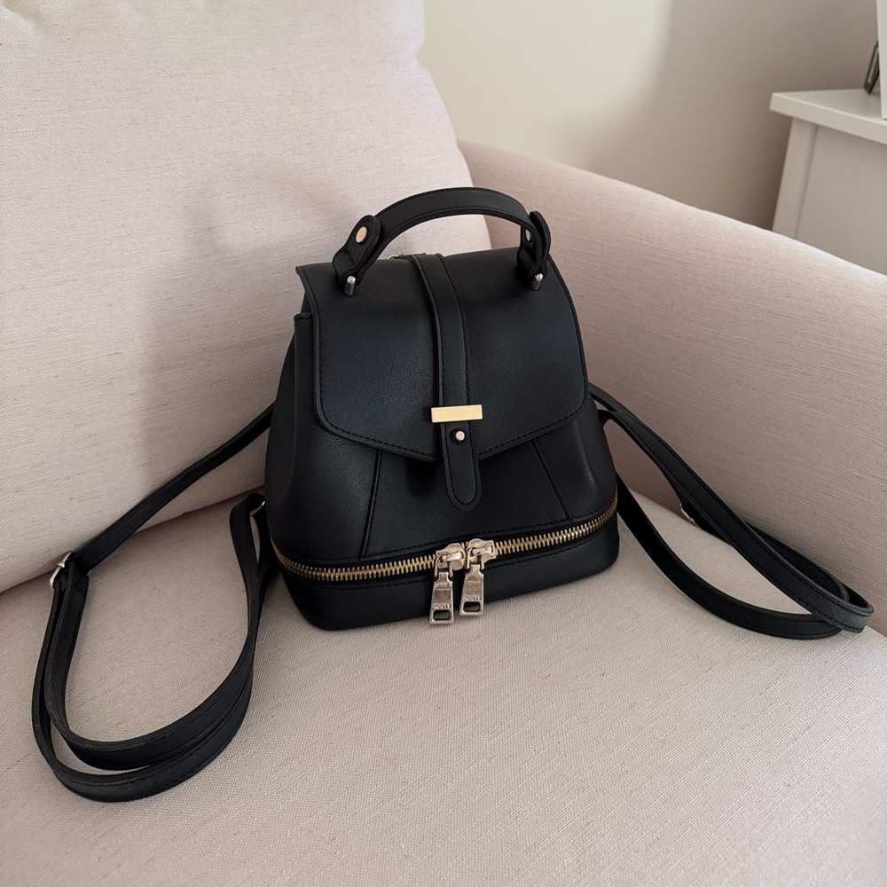 Rooty Multifunctional Backpack, Black, Made In Ko… - image 1